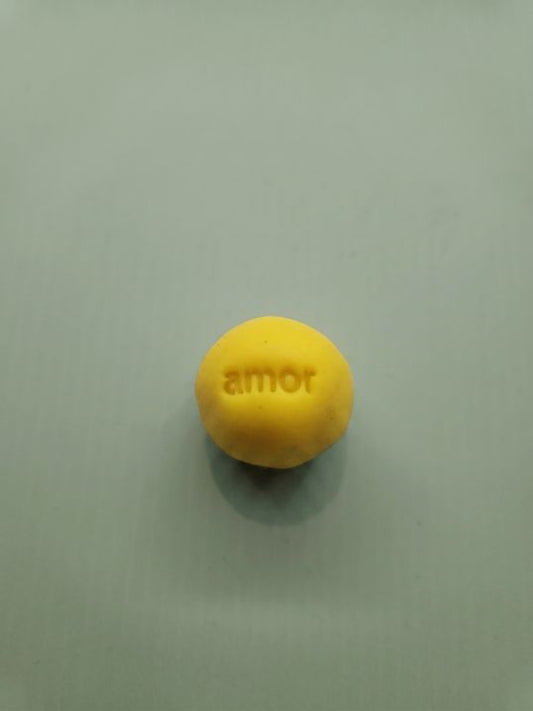 "Amor" Text Stamp Face | Sabores do Brasil