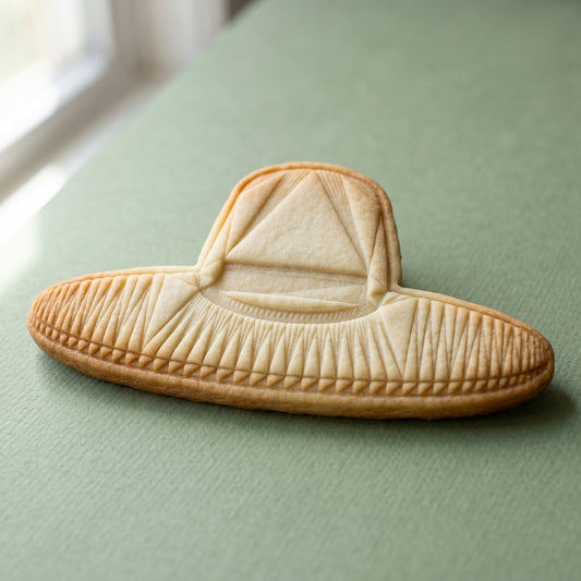 Festa Junina chapeu shaped sugar cookie hero