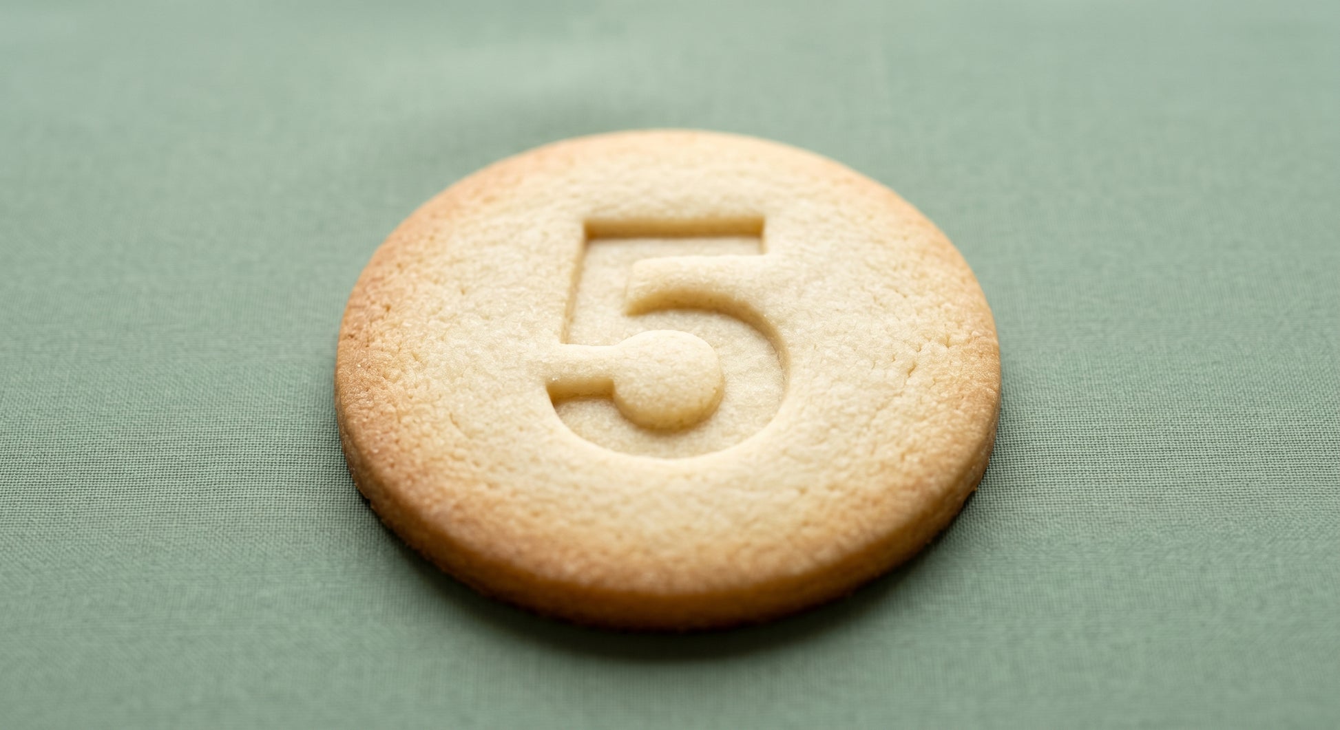 Number 5 round sugar cookie stamp