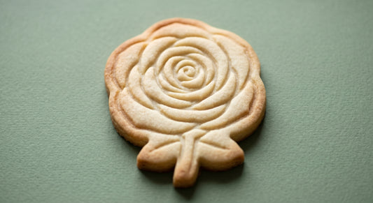Rose shaped sugar cookie