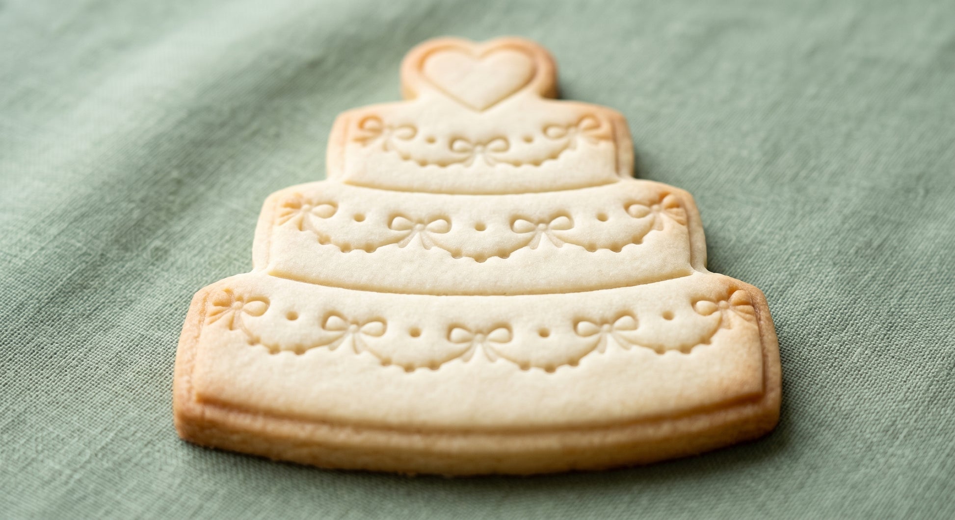 Wedding cake shaped sugar cookie hero