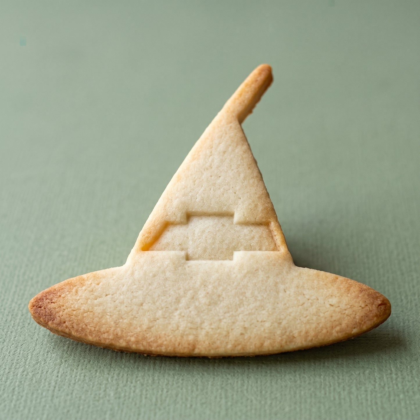 Witch hat shaped sugar cookie